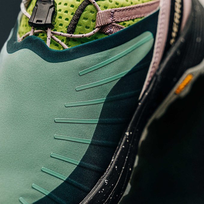 Zapatillas Embark Lace Shield para mujer